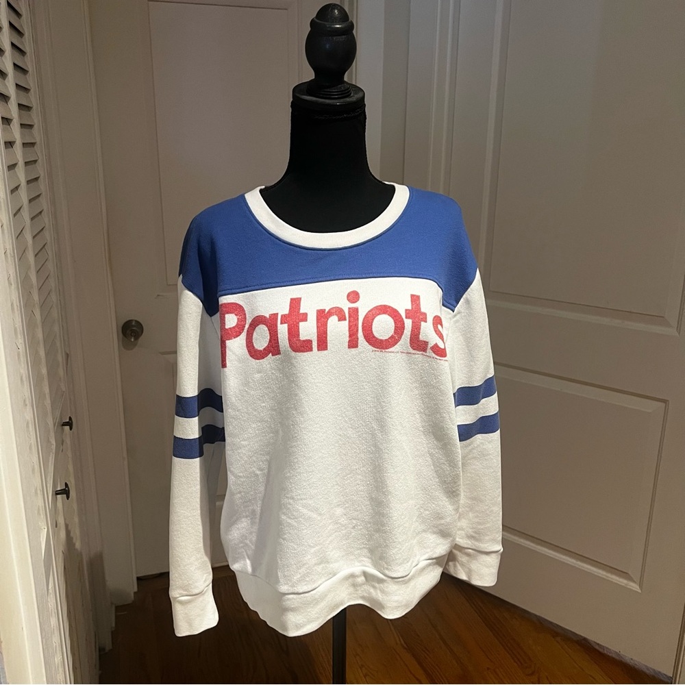 NFL Patriots White Blue Red Colorblock Sweatshirt